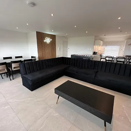 Queens Apartment 1 Blackpool Esterno foto