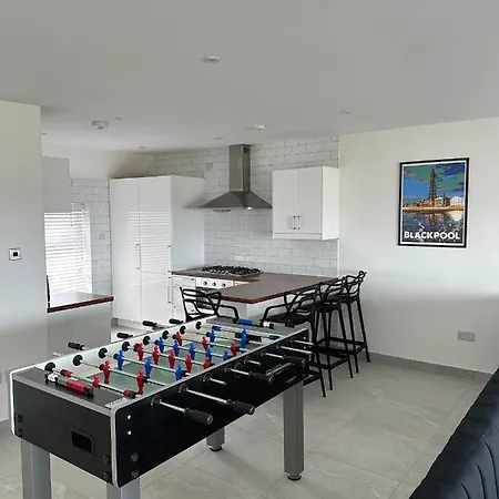 Queens Apartment 1 Blackpool Esterno foto