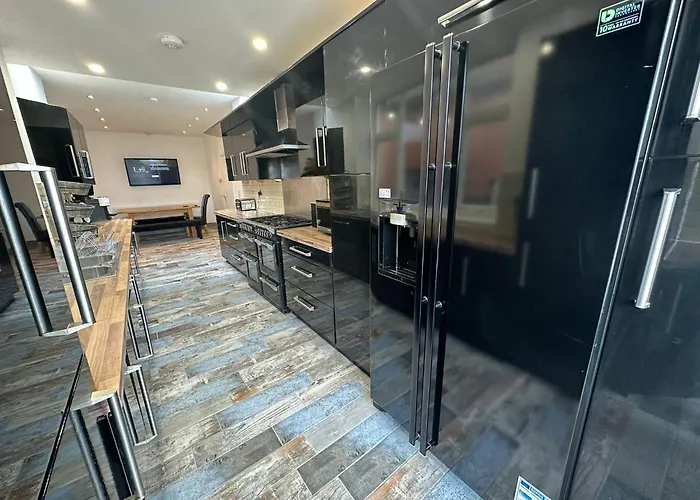 Queens Apartment 1